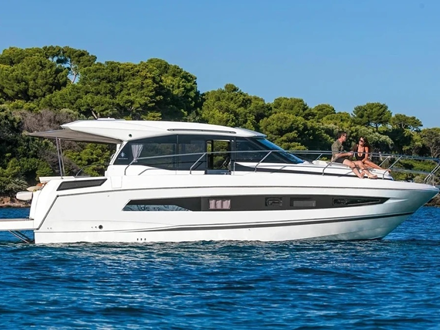 Jeanneau NC 37 Black Pearl