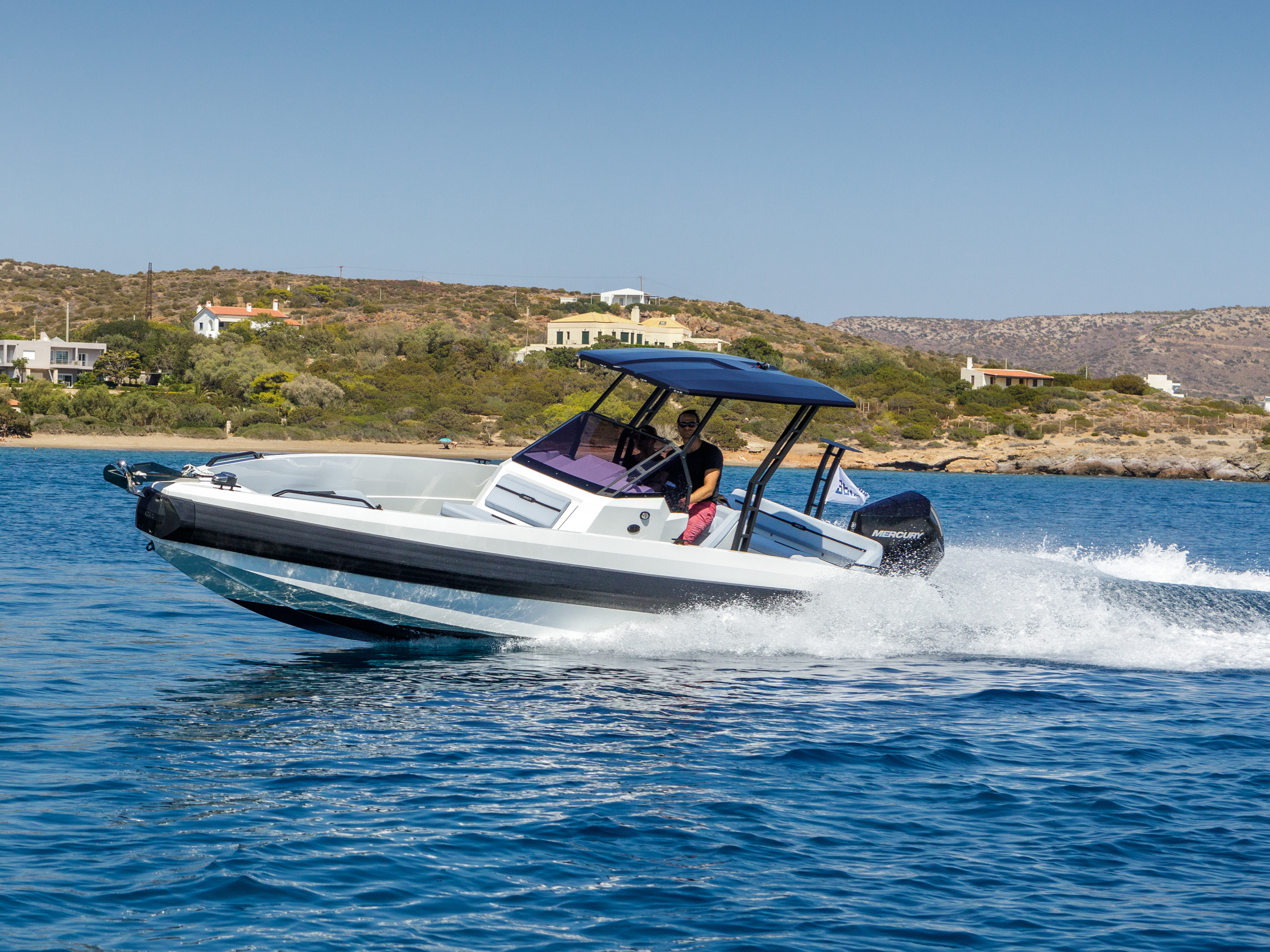 Motorboat Iron Hawke