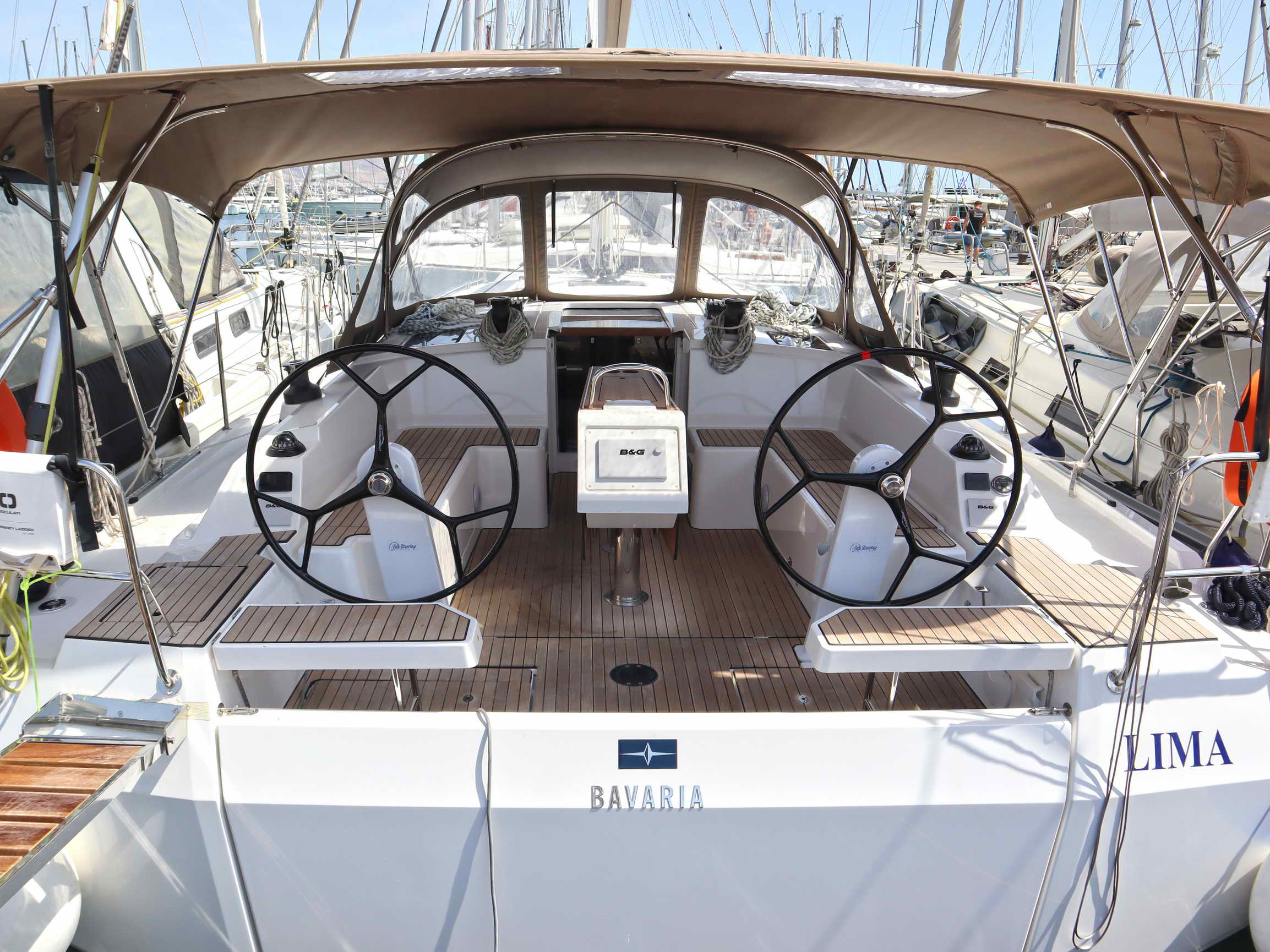 Bavaria C42 LIMA