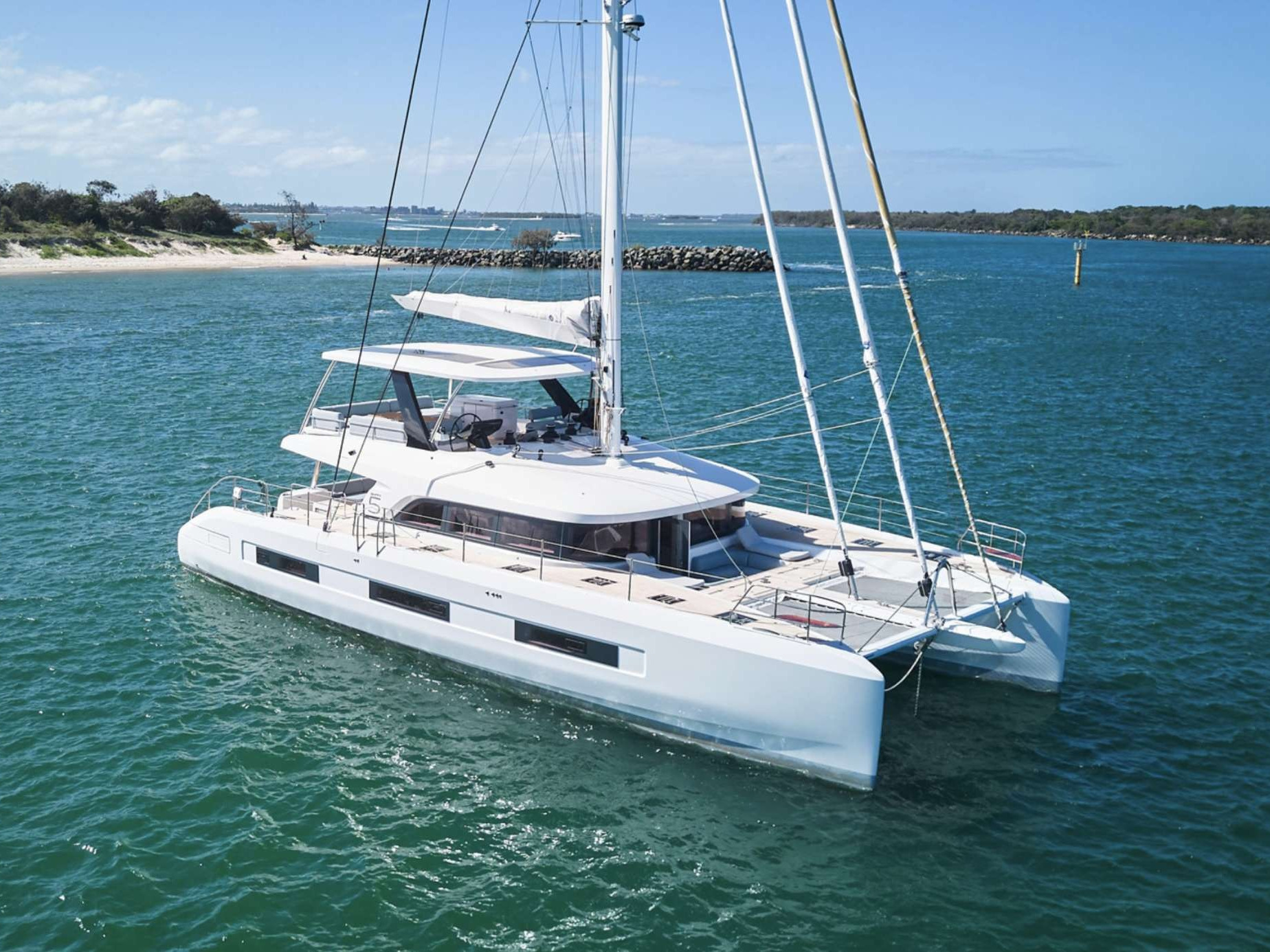 Lagoon Sixty 5 Amarea