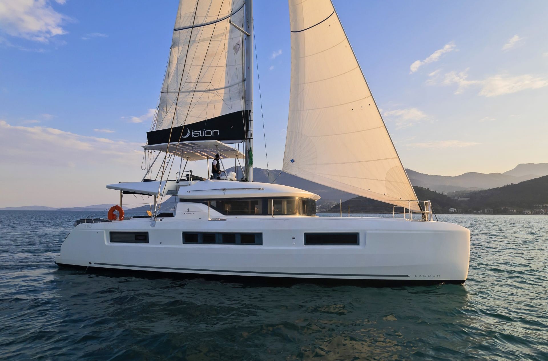 Lagoon 50 Reina (ONLY SKIPPERED)