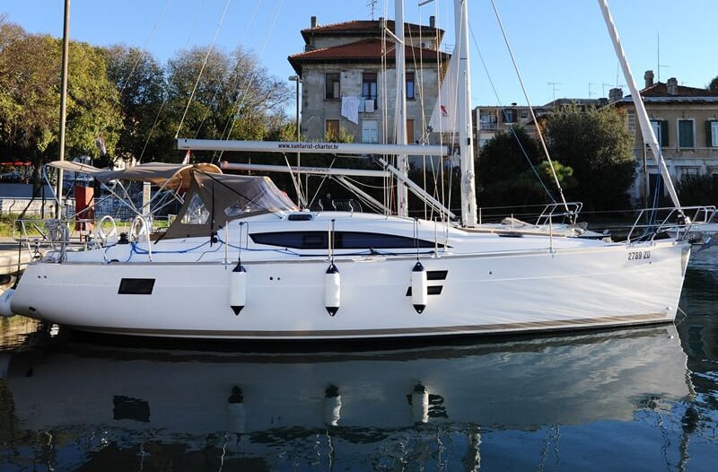 Elan Impression 40 Vili - new sails 2021.
