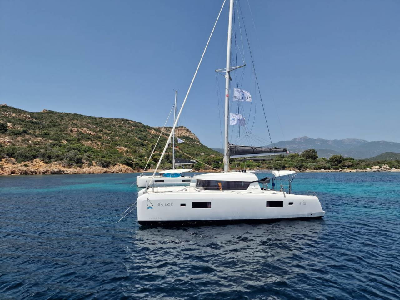 Lagoon 42 Canopee