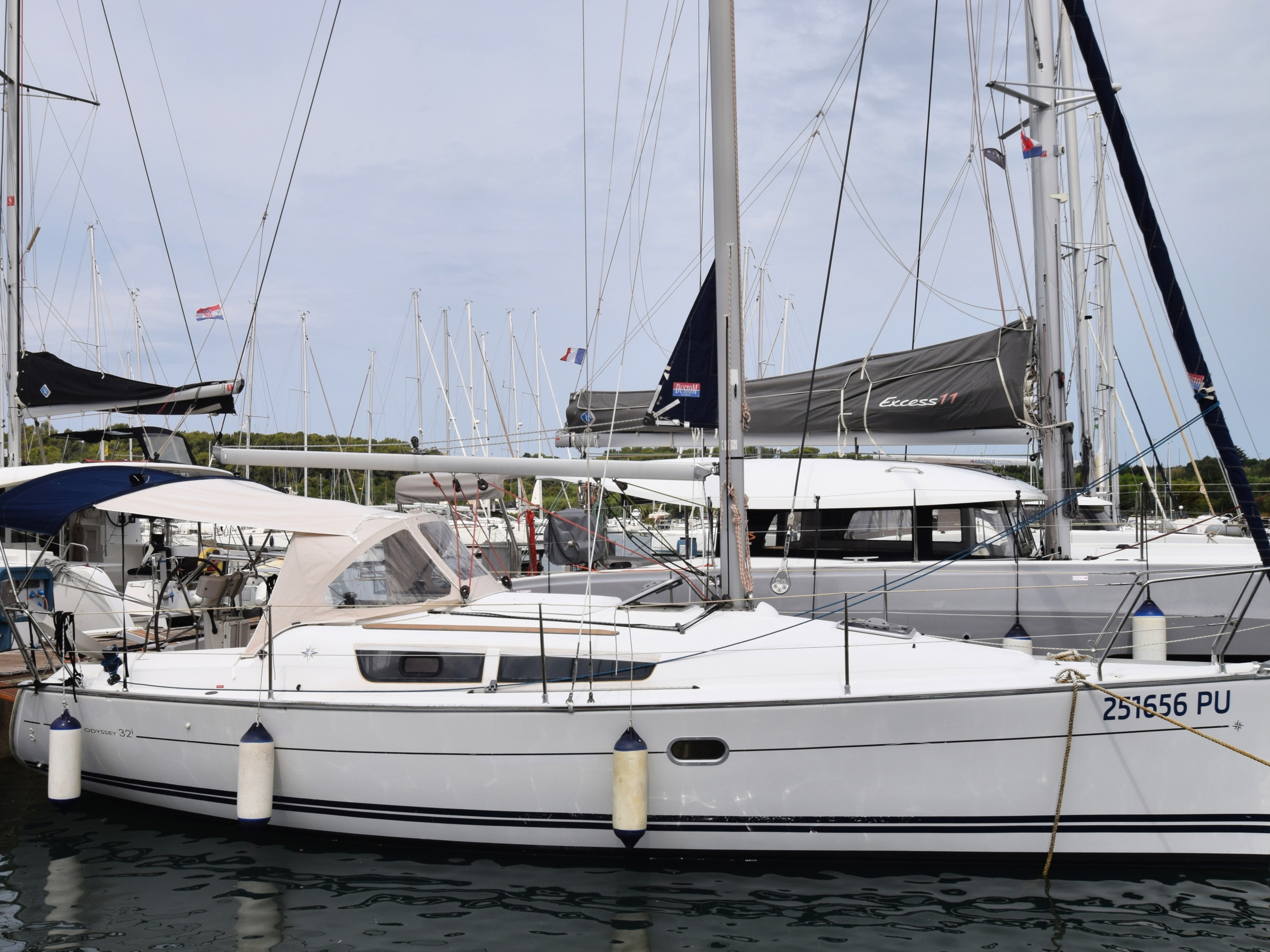 Jeanneau Sun Odyssey 32i Carmen