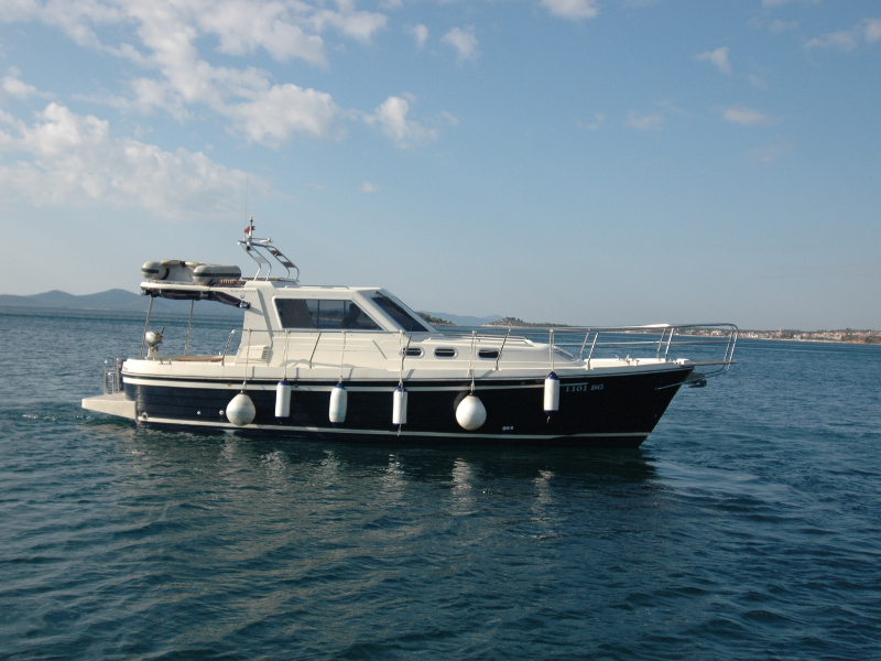 SAS-Vektor Adria 1002 Fjaka