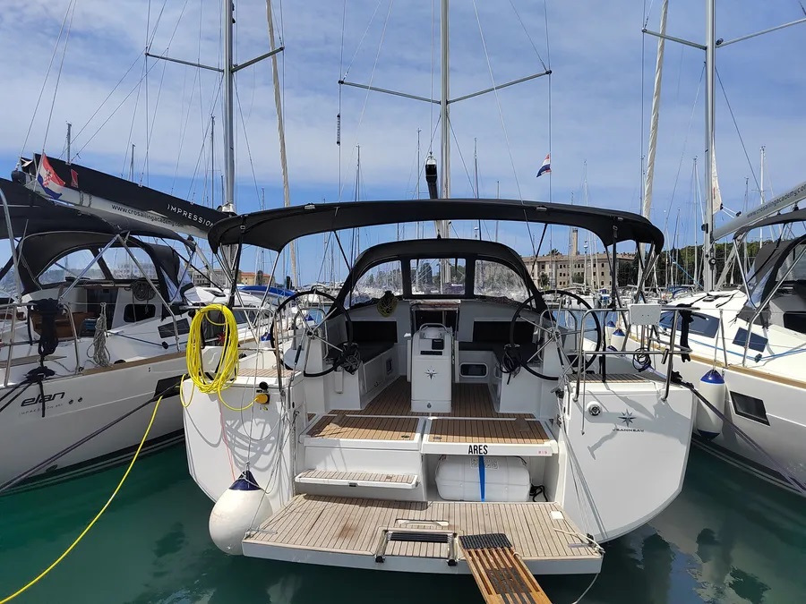 Jeanneau Sun Odyssey 440 Ares