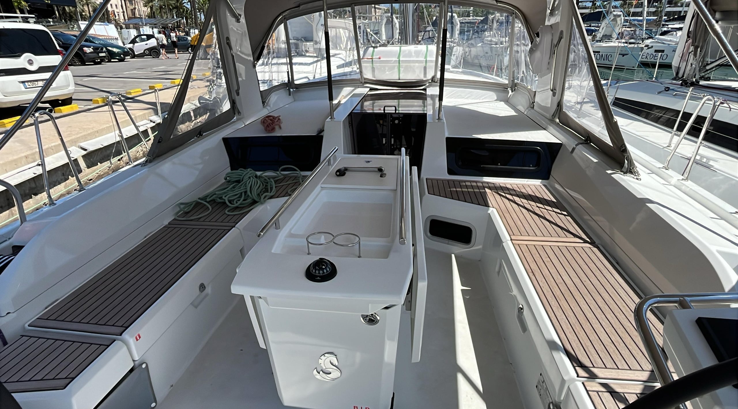 Beneteau Oceanis 51.1 Alboran Aperol